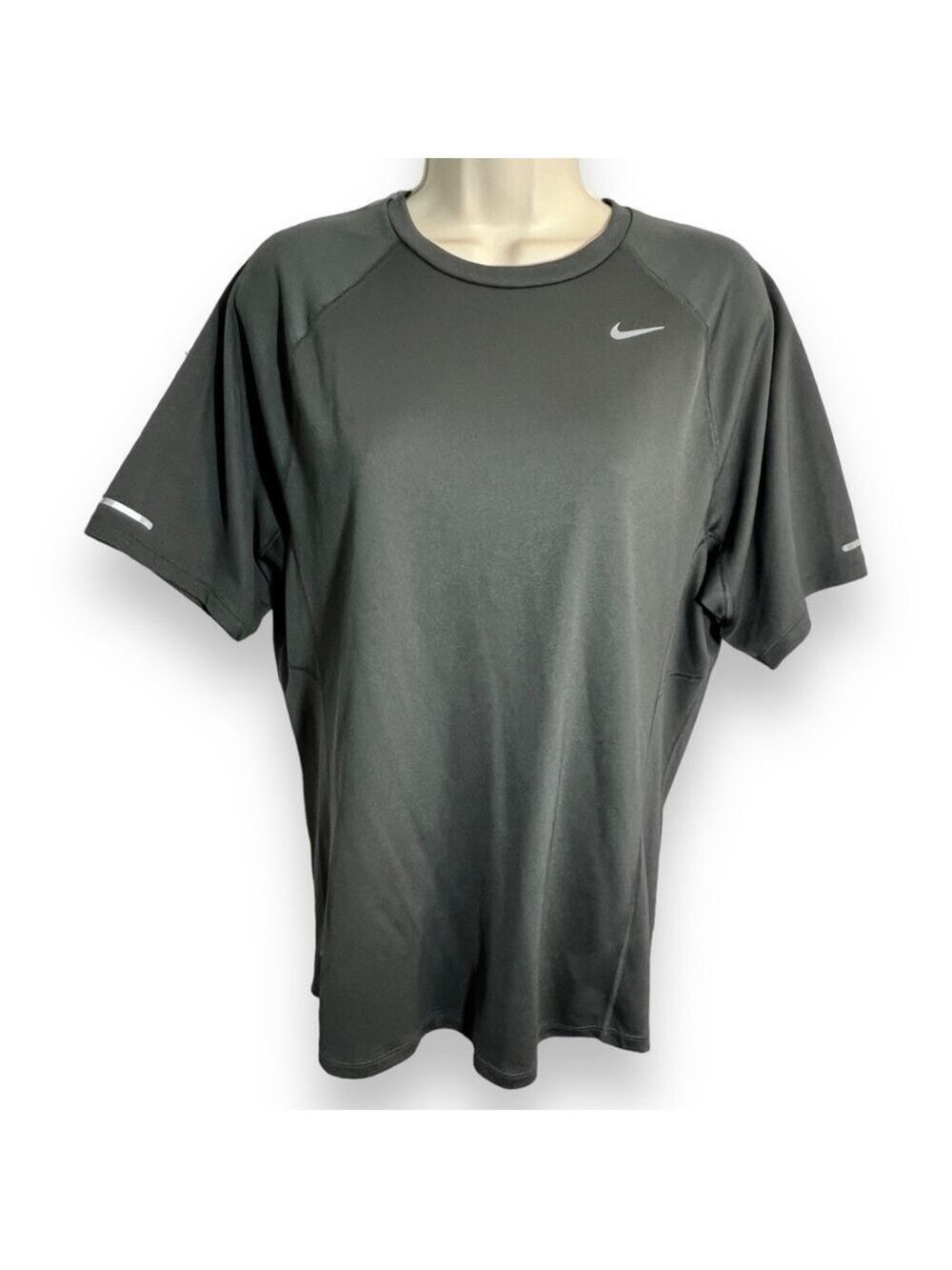 Nike Men’s Dri-Fit Miler Running Tee Gray Size Medium